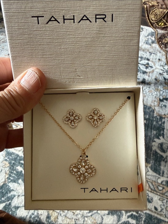 Tahari Jewelry - Tahari Gold Crystal Flower Pendant Necklace with Matching Studs
